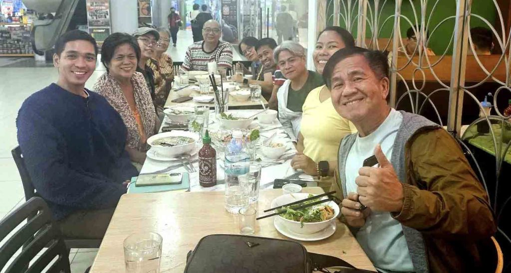 Ano ang hitsura ng karaniwang sesyon ng PTBF?